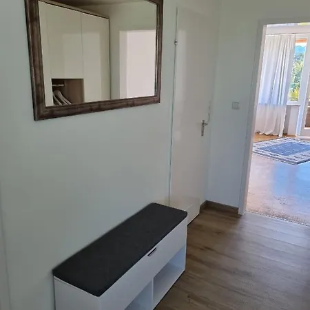 Wohnung *